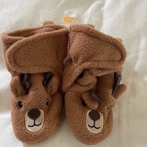 Baby deer fawn fleece booties with grippers